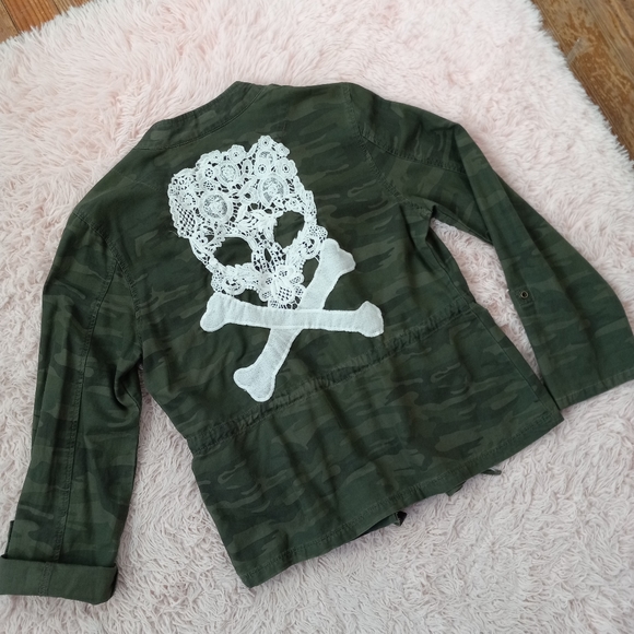 Boho hippie upcycled camo soft jacket shirtbw hand stitched lace skull! SOLD - Picture 13 of 15
